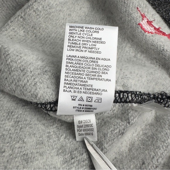 Tommy Bahama Mens Gray Heathered Long Sleeve Crew Neck Pullover Shirt NWT - Picture 12 of 12